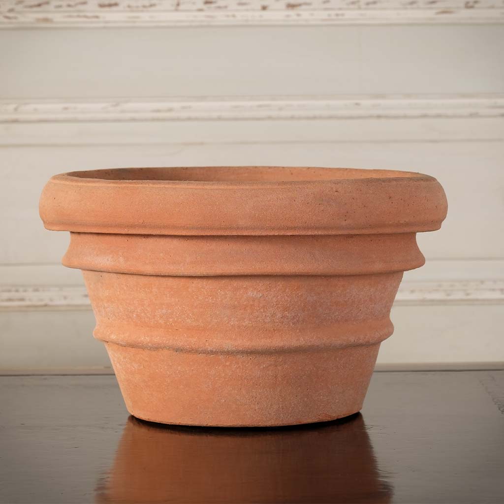 Squat Rolled Rim Vase