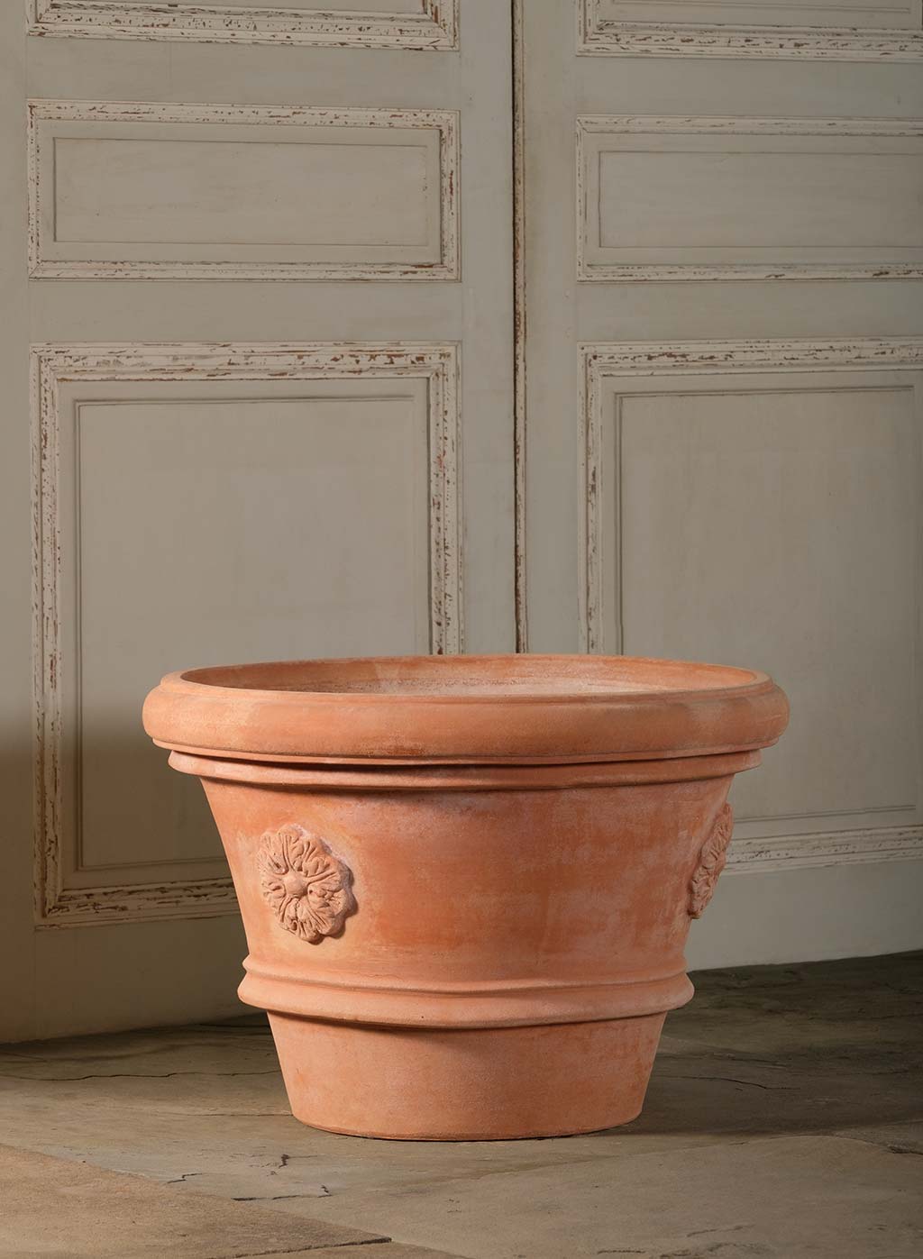 Rolled Rim Vase With Rosette