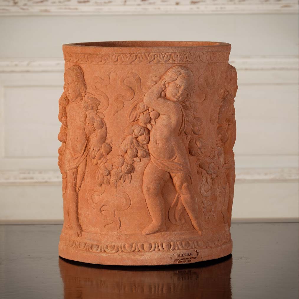 Putti Vase